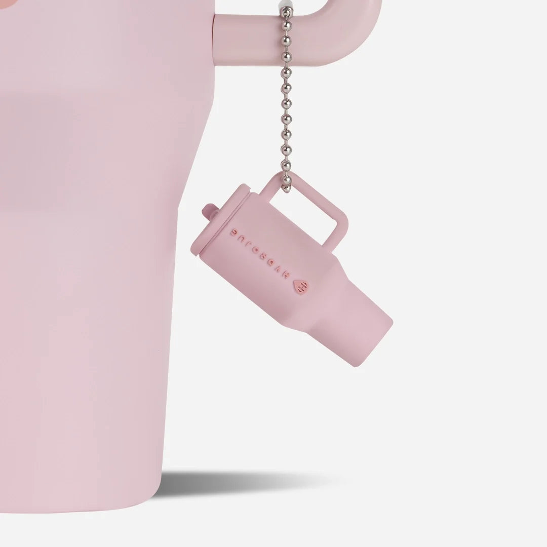 traveler-keychain-r2 Web-TravelerKeychainPhotos-PinkSand2.webp